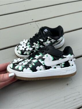 Nike Air Force 1 LV8 GS Flower Power Size 11